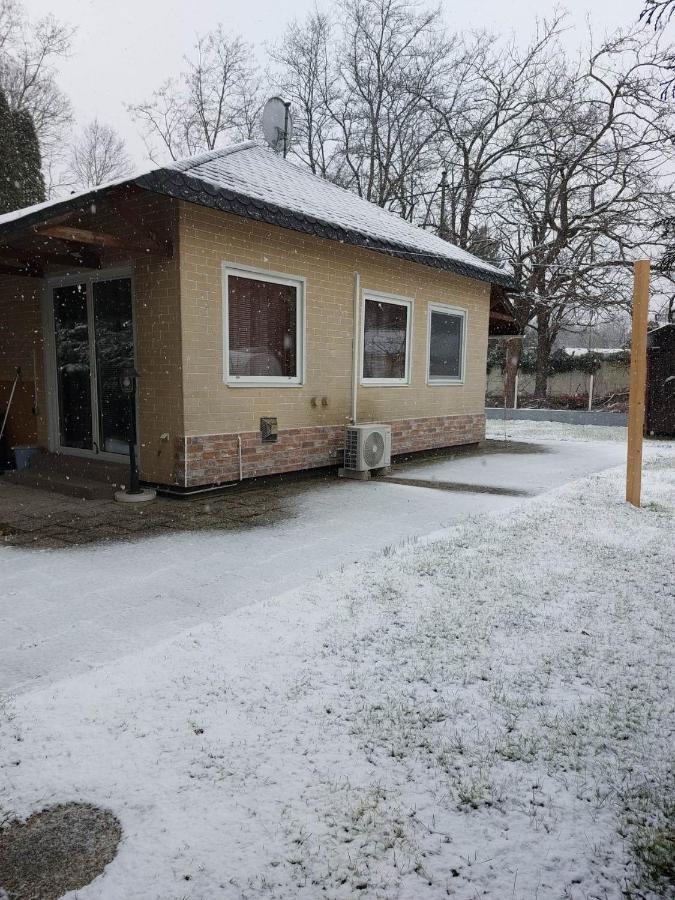 Dunakanyar, Szentendrei Sziget Szamoca Vendeghaz Horany Telen Nyaron Szigetmonostor Exteriör bild